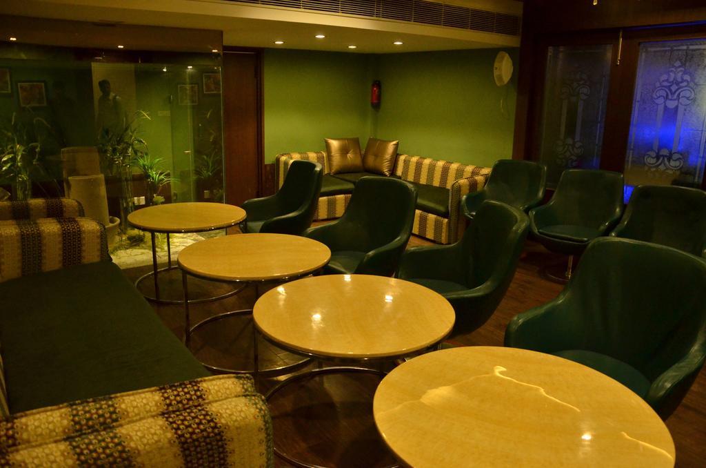 Hotel Down Town 贾朗达尔 外观 照片