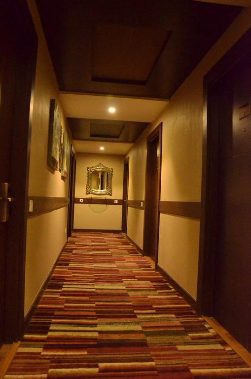 Hotel Down Town 贾朗达尔 外观 照片